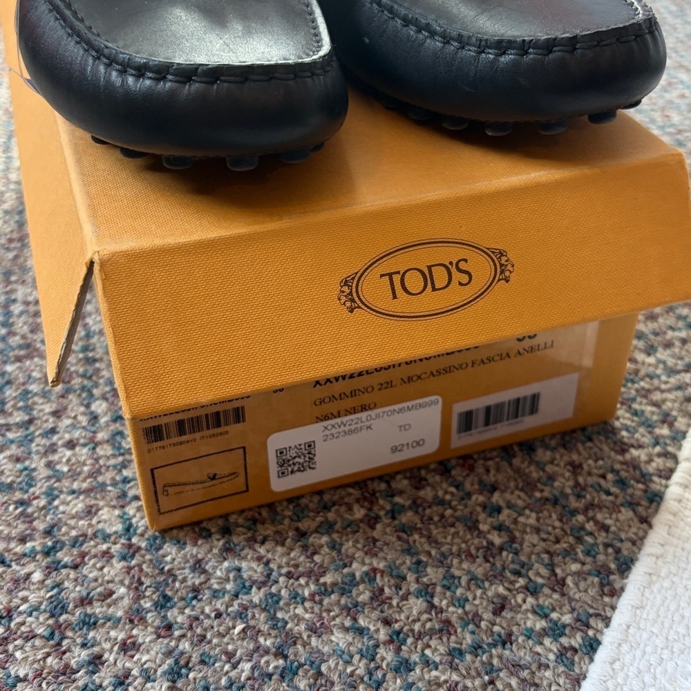 TOD'S
Gommino Cavillon Leather Rings Driver Loafers size 38 - Picture 7 of 13